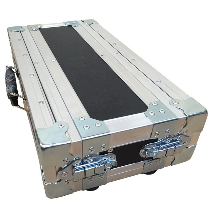 2u-rack-to-house-1u-sonifex-amplifie_03-900x900-1-1.jpg 2u-rack-to-house-1u-sonifex-amplifie_03-900x900-1-1.jpg