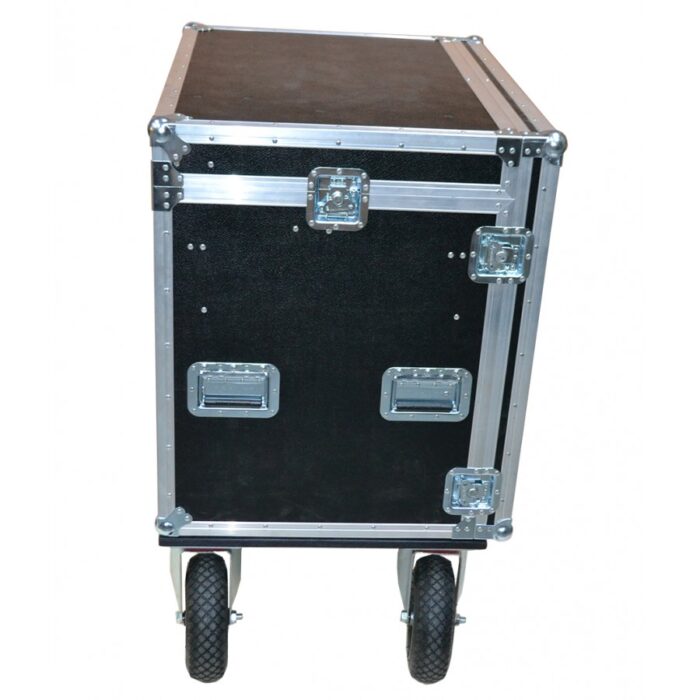 case-for-tv-logic-monitor-with-black-magic-monitors_03-900x900-1-1.jpg