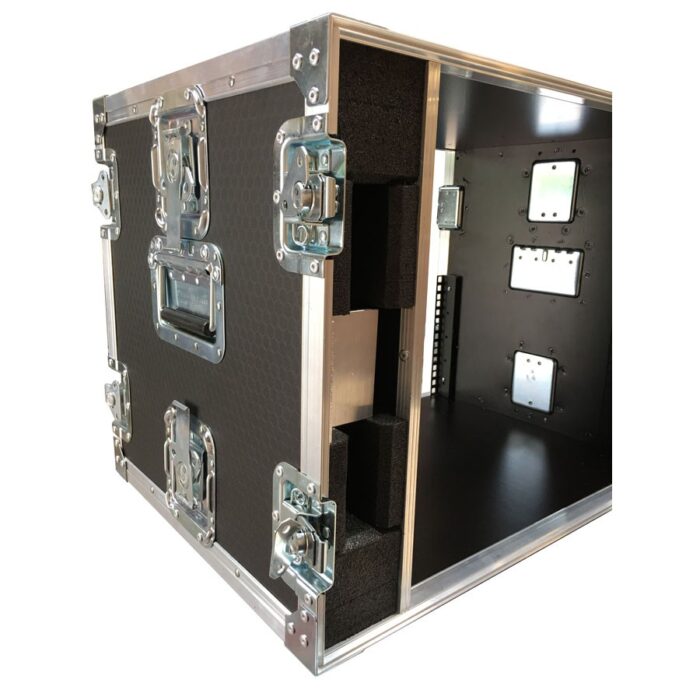 command-wing-middle-case-02-900x900-1-1.jpg