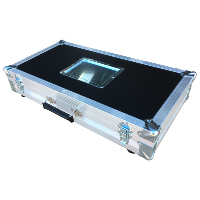 etc-coloursource20-lighiting-console-case-02-900x900-1-2.jpg etc-coloursource20-lighiting-console-case-02-900x900-1-2.jpg