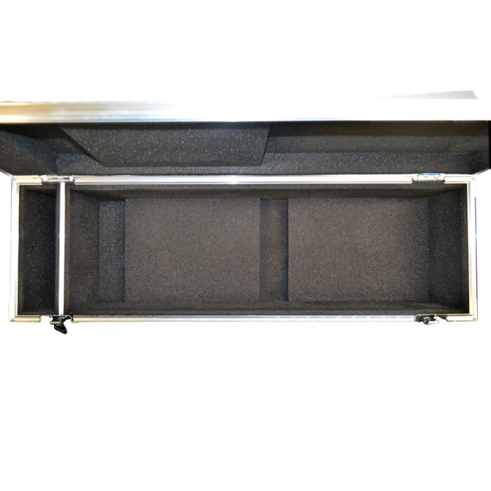 flight-case-for-single-source-four-light-900x900-1-1.jpeg