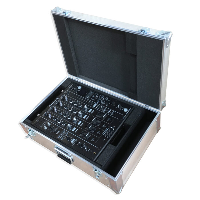 flight-case-pioneer-djm-900nxs2_03-900x900-2-1.jpg
