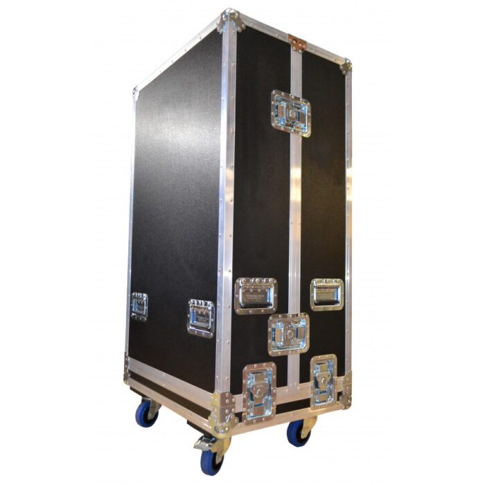 lecrum-case-barclays_01-900x900-1-1.jpg