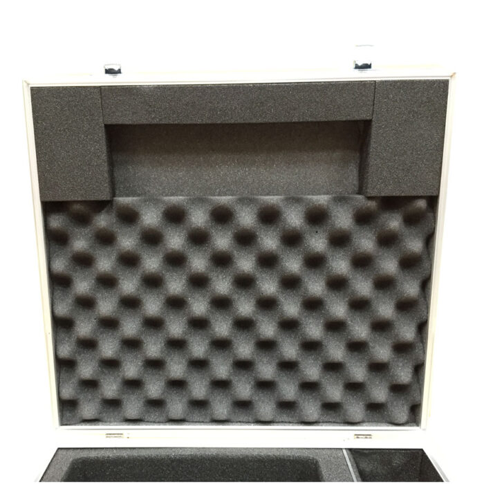 liliput-monitor-roland-switcher-image-03-900x900-1-1.jpg