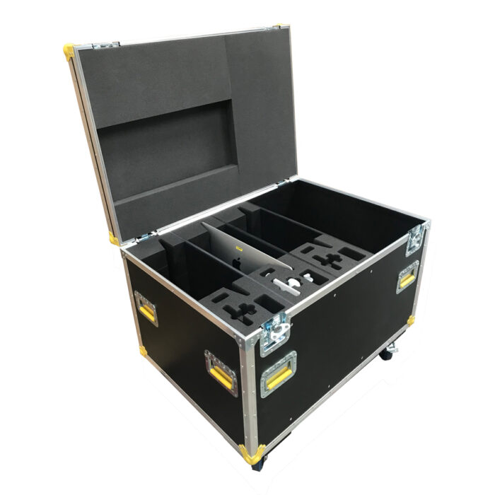 mac5-and-accessories-road-trunk-02-900x900-1-1.jpg