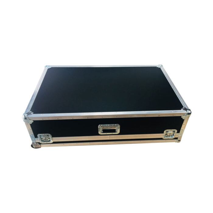 model-case-open-2-900x900-1-1.jpg model-case-open-2-900x900-1-1.jpg