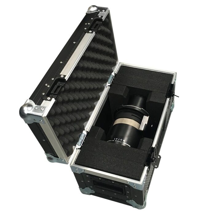panasonic-dlp-projection-fixed-lens-et-d75le90-flight-case_02-900x900-1-1.jpg