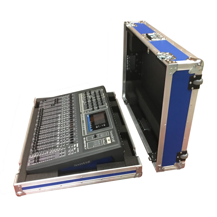 soundcraft-si-impact-digital-mixer-case-03-900x900-1-1.jpg