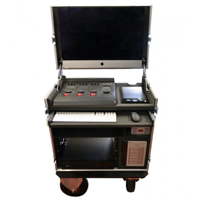 wave-cp300-control-panel-and-17-imac-workstation_03-900x900-1-1.jpg