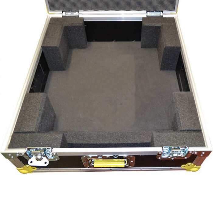 yamaha-01v96-open-900x900-1-1.jpg