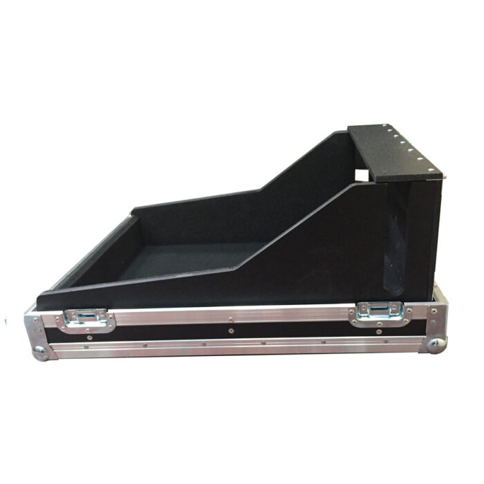 yamaha-ql1-32ch-mixer-opperational-case-open-900x900-1-1.jpg